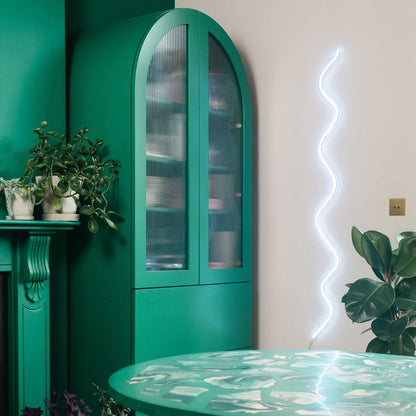 Kıvrımlı Çizgi Tasarımlı Beyaz Neon Işık