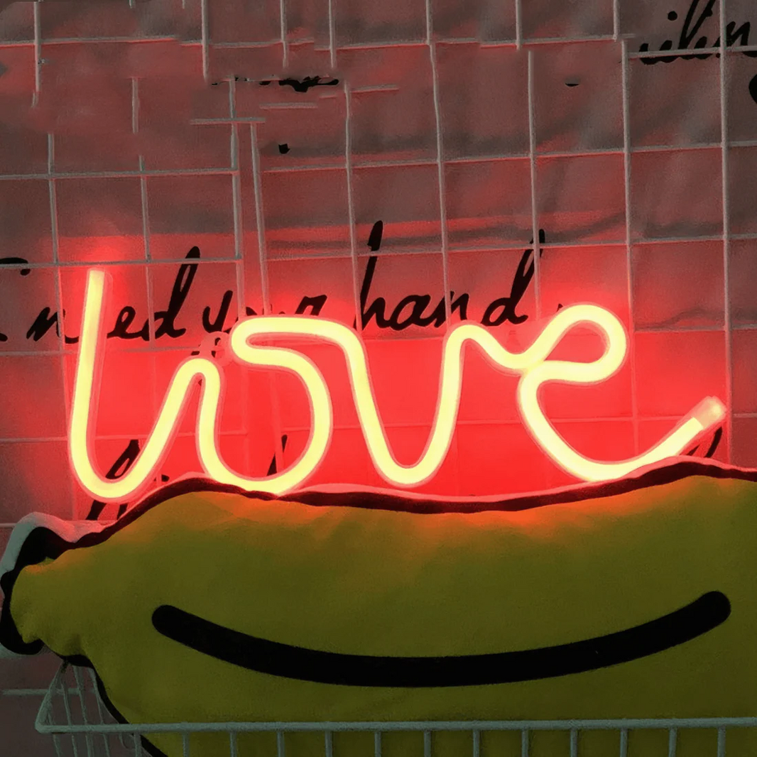 Noel Neon Işıklı Gecesi Dekorasyonu | Love