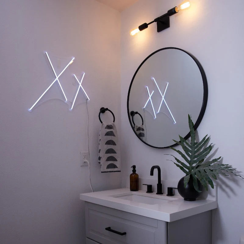 XX Minimalist Çizgi Neon Led Işık – Beyaz